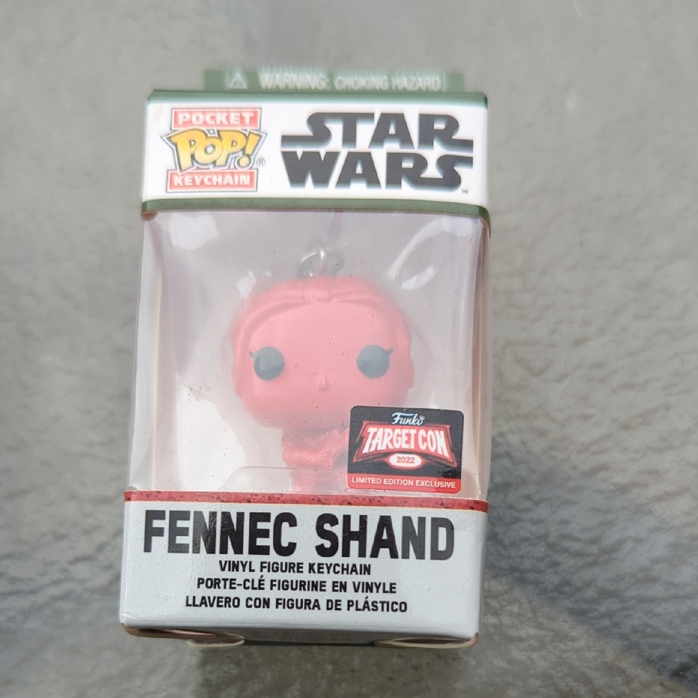 Funko Star Wars Fennec Shand Keychain - Red